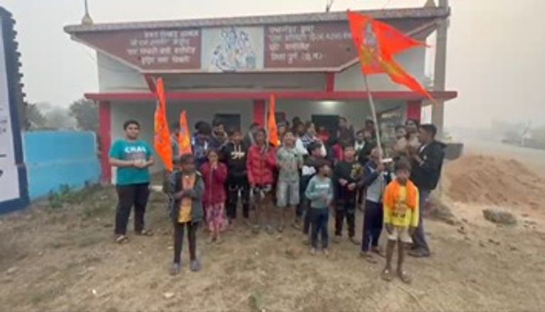 ग्राम चिखली में रामभक्तो ने वर्ष की शुरुआत रामधुनि के साथ किया : -