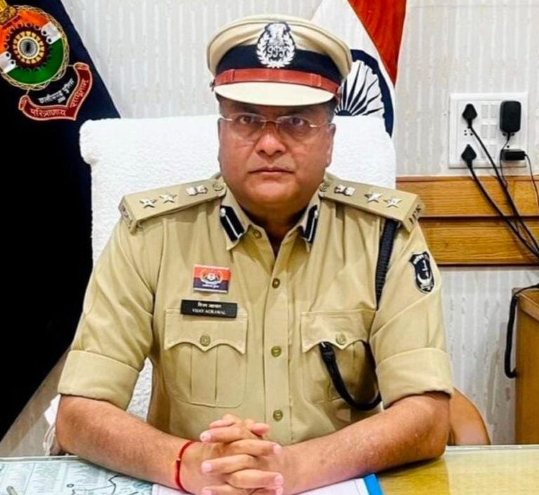 नए साल पर दुर्ग पुलिस में बड़ी सर्जरी, 11 थाना प्रभारियों का तबादला