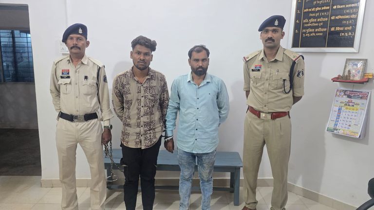 सूर्योदय स्मॉल फाइनेंस बैंक से संबद्ध संस्था के 267 महिला ग्राहकों से 1 करोड़ 11 लाख 93 हजार रुपये की धोखाधड़ी, धमधा पुलिस ने 24 घंटे में दो आरोपियों को दबोचा