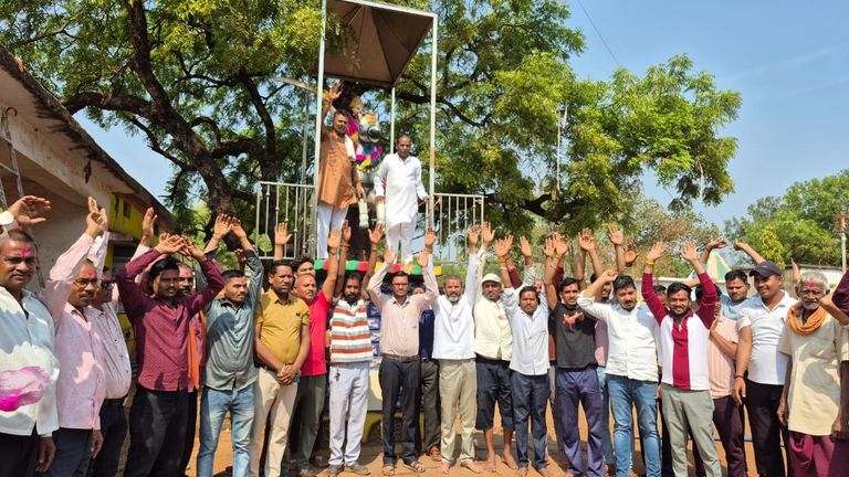 📰 खैरागढ़: बाजार अतरिया में वीरांगना रानी अवंती बाई लोधी का बलिदान दिवस मनाया गया