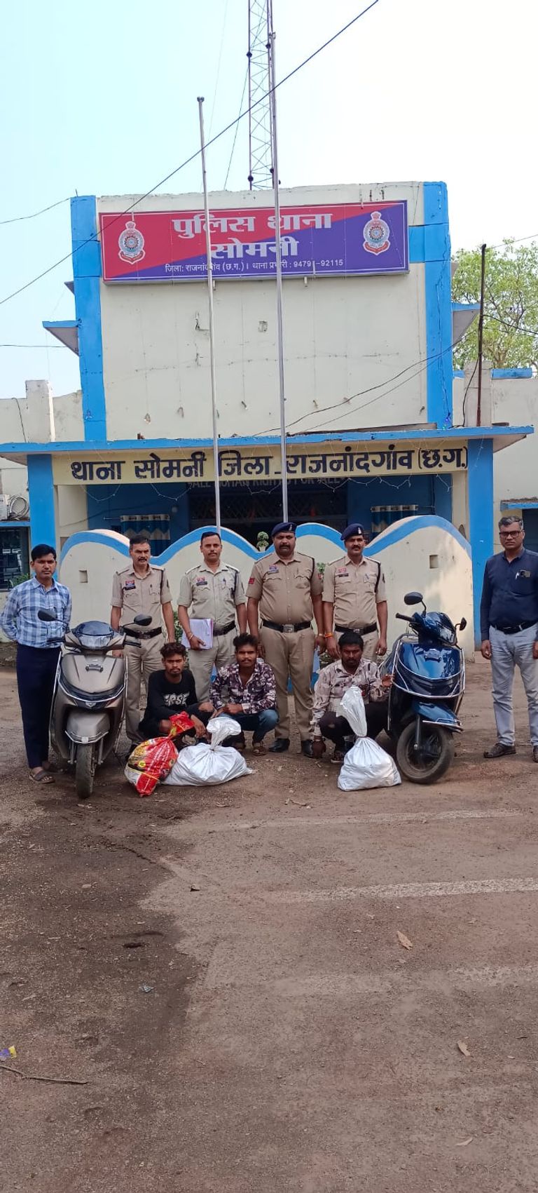सोमनी पुलिस की बड़ी कार्रवाई, अवैध शराब परिवहन करते 3 आरोपी गिरफ्तार, 1.73 लाख की सामग्री जब्त