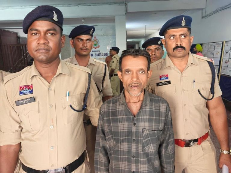 बलौदा बाजार में सीरियल किलिंग का सनसनीखेज खुलासा, 8 हत्याओं का आरोपी गिरफ्तार