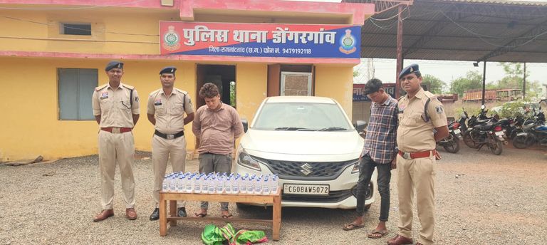 डोंगरगांव पुलिस की कार्रवाई: कार से अवैध शराब ले जा रहे दो तस्कर गिरफ्तार, 3.08 लाख का माल जब्त