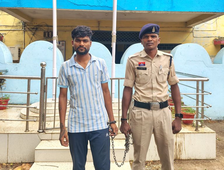 छुईखदान. शादी का झांसा देकर नाबालिग से दुष्कर्म, पश्चिम बंगाल का आरोपी गिरफ्तार