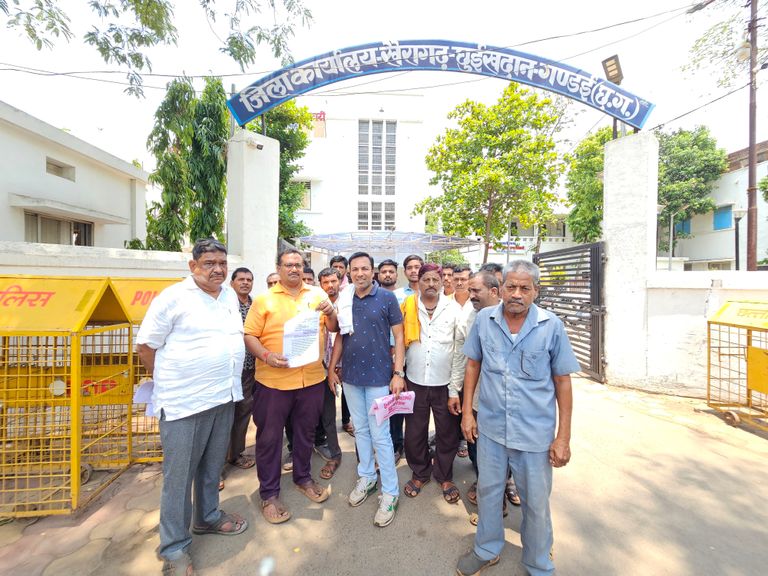 खैरागढ़. जालबांधा महाविद्यालय भवन निर्माण में देरी पर ग्रामीणों में आक्रोश, कलेक्टर को सौंपा ज्ञापन