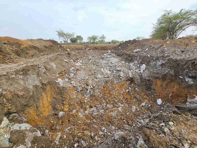 खैरागढ़. अनुमति किसने दी? टेकापार में रात की ब्लास्टिंग पर कंपनी और प्रशासन के दावे आमने-सामने, दो दिन बाद भी कार्रवाई नहीं