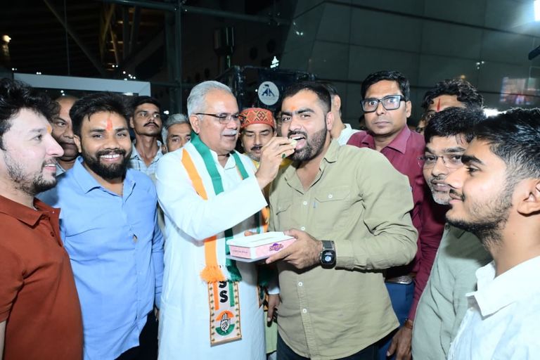 रायपुर. अध्यक्ष पद का फैसला बाकी, पहले ही हनी बग्गा की निर्विरोध जीत; युवा कांग्रेस में बदले सियासी समीकरण, बघेल खेमे को बढ़त