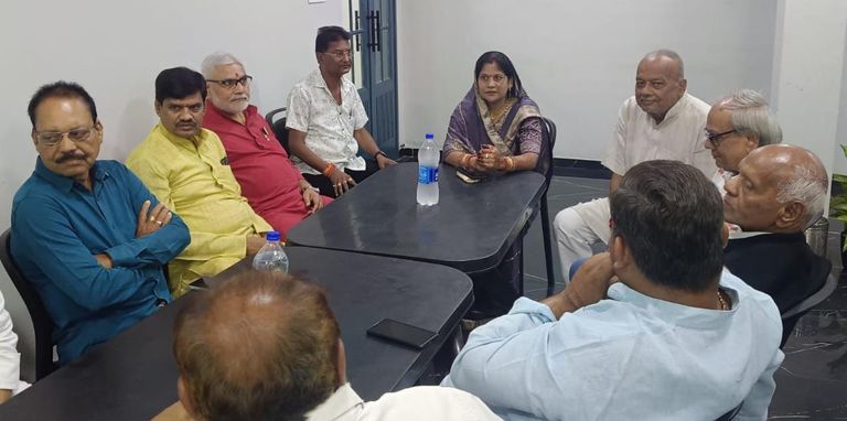 खैरागढ़. 20 वार्ड, 10 प्रभारी और पालिका चुनाव की तैयारी… कांग्रेस ने वार्ड स्तर पर संभाला मोर्चा