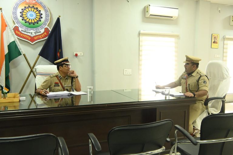 खैरागढ़. आईजी अजय यादव ने केसीजी पुलिसिंग की परखी जमीनी हकीकत, लंबित प्रकरणों के त्वरित निराकरण पर जोर