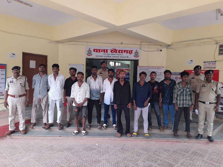 खैरागढ़. गणेश विसर्जन से पहले 11 पर कसा शिकंजा, पुलिस की कार्रवाई के बाद न्यायिक अभिरक्षा में भेजे गए