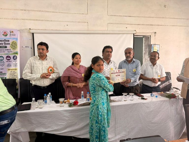 खैरागढ़. परीक्षा का तनाव, डिप्रेशन और मोबाइल की लत… रानी रश्मि देवी कॉलेज में मानसिक स्वास्थ्य पर खुला संवाद