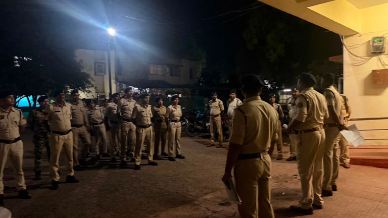 देर रात सड़कों पर उतरी केसीजी पुलिस, शहरभर में चला कॉम्बिंग अभियान
