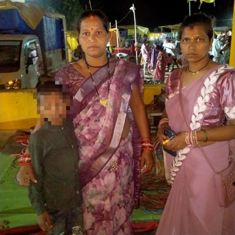 पाड़ादाह मेले में बिछड़ा 10 वर्षीय बालक पुलिस ने सकुशल परिजनों को सौंपा