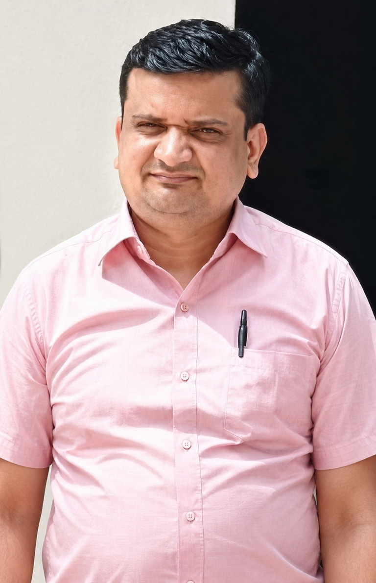 नेशनल डॉक्टर्स डे विशेष, बीएमओ डॉ.विवेक बिसेन: प्रशासनिक जिम्मेदारी के साथ मरीजों की सेवा में भी सबसे आगे