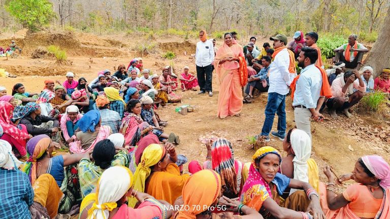 तालाब निर्माण कार्य में लापरवाही पर सख्ती, दो माह से लंबित मजदूरी भुगतान के निर्देश