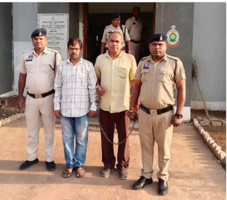 डोंगरगढ़ में नौकरी के नाम पर 1.5 करोड़ की ठगी- सरकारी शिक्षक समेत दो आरोपी गिरफ्तार