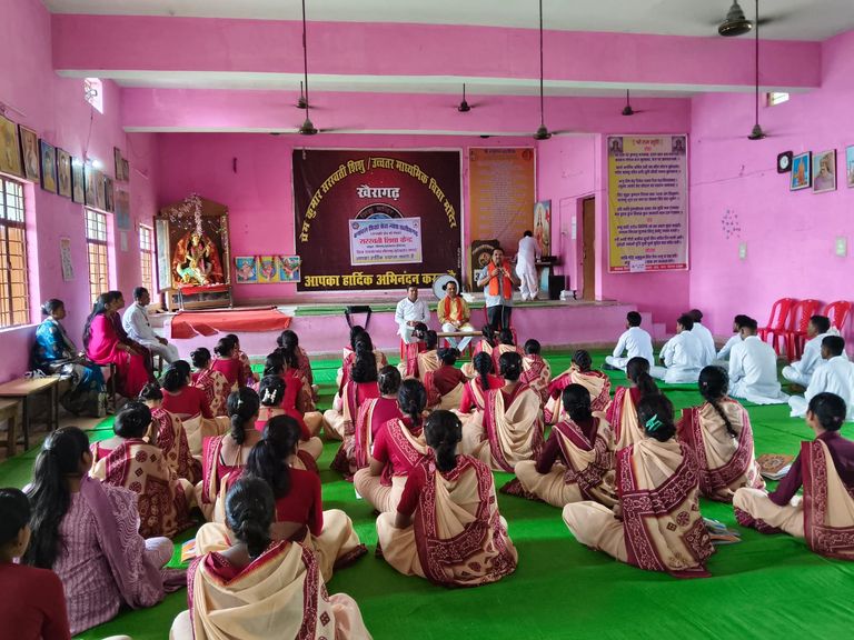 तीन दिवसीय प्रशिक्षण वर्ग का समापन, 55 आचार्यों को मिला संस्कार, शिक्षा और व्यक्तित्व विकास का प्रशिक्षण।