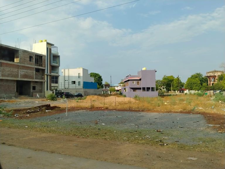 दो अलग-अलग दस्तावेजों ने विवाद को दिया नया मोड़...निजी सूची में नहीं है नाम एडवर्क पार्क का जमीन विवाद में सामने आया नया सवाल