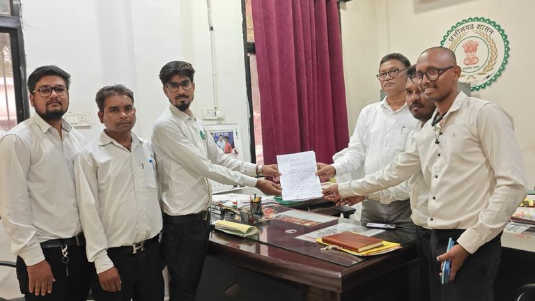 तहसील में रिश्वत और मनमानी के गंभीर आरोप! बिना पक्ष सुने आदेश, 5 हजार मांगने का भी दावा।